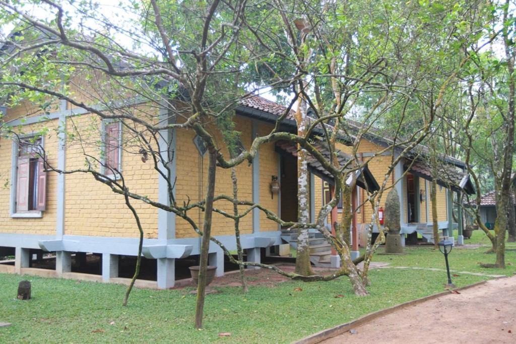 Lake Serenity Resort & Spa Kuruwita Exterior foto