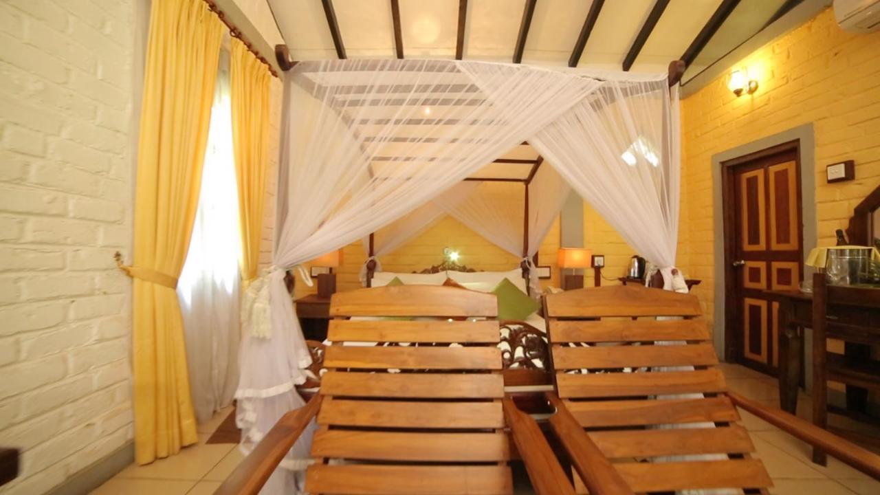 Lake Serenity Resort & Spa Kuruwita Exterior foto